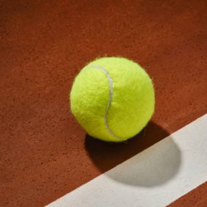 Combien de temps faut-il prévoir pour un aménagement terrain de pickleball complet ?