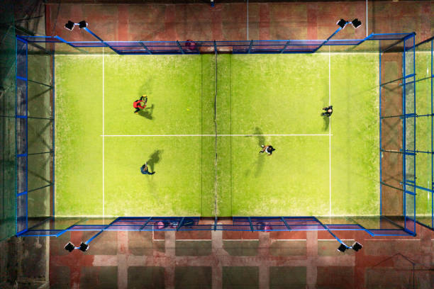 Comment choisir les poteaux et le filet avant d’installer un terrain de tennis ?
