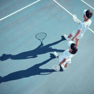 Un devis construction terrain de padel peut-il inclure l’accompagnement pour les autorisations nécessaires ?
