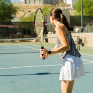 Quels éléments vérifier avant d’accepter une offre de prix construction terrain de padel ?
