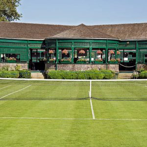 Quelle pente est idéale pour un Aménagement terrain de tennis extérieur ?