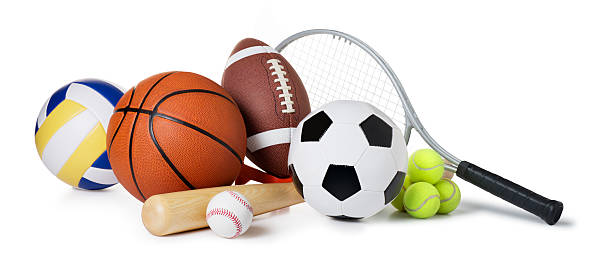 Quels revêtements sont recommandés par un constructeur court de pickleball pour une utilisation extérieure ?