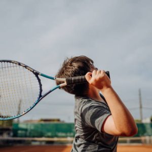 Peut-on changer le revêtement lors d’une rénovation court de tennis ?