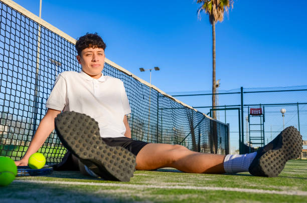 Construire en zone urbaine influence-t-il le prix de la construction d&rsquo;un terrain de tennis ?